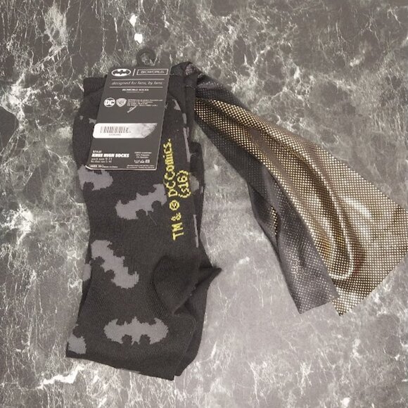 DC Comic: Batman Knee High Socks - Picture 4 of 4